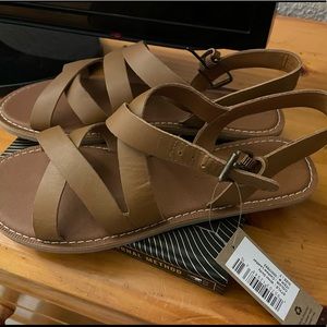 Brown cicily TOMS sandals